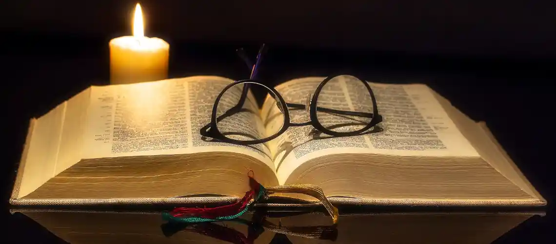 Истинный Свидетель : Библия